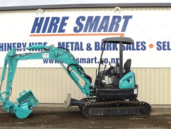 (3) Kobelco SK35SR