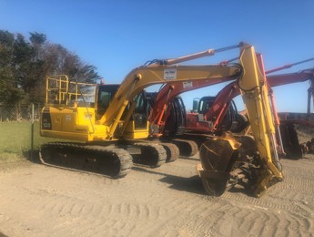 Komatsu PC120-8