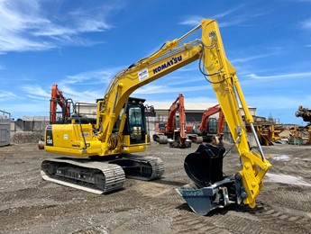 Komatsu PC130-8 with Long Arm